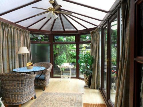 Bed & Breakfast Coach House Cottage