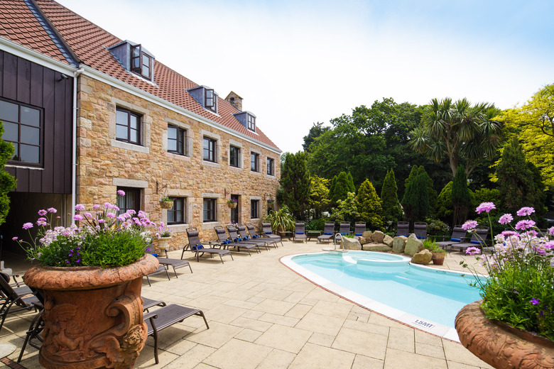 Greenhills Country Hotel