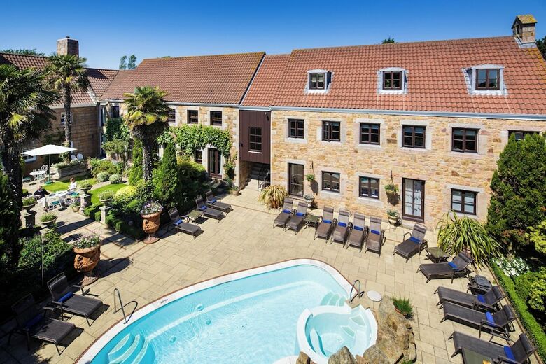 Greenhills Country Hotel