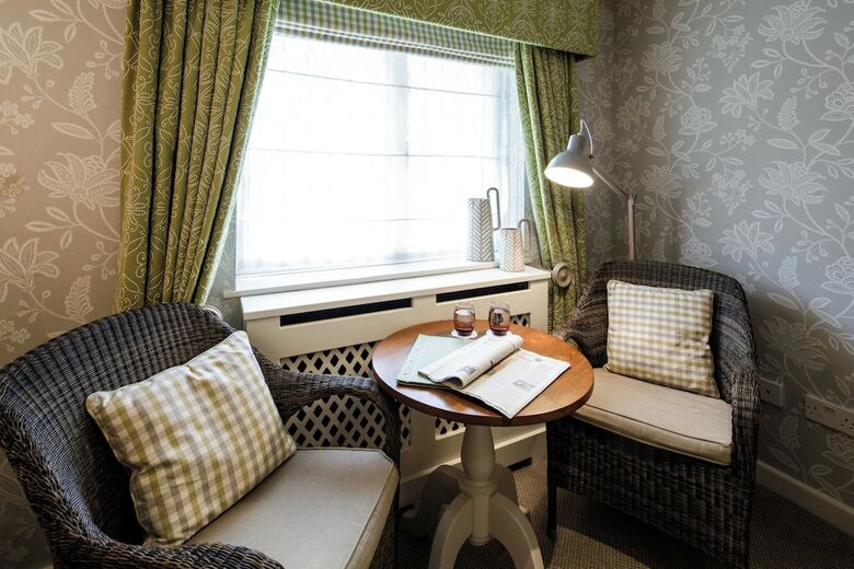 Greenhills Country Hotel