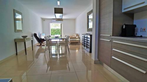Apartamento Luxuries, Central ,sleeps 4