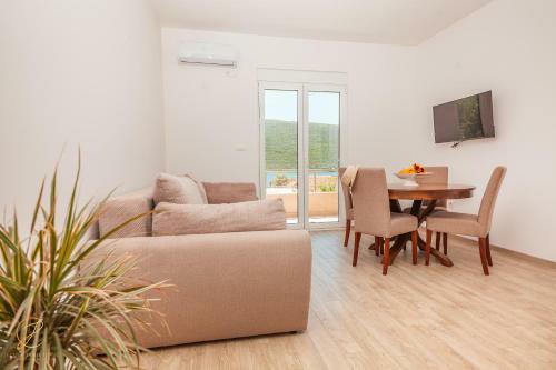 Apartments Ruzmarin
