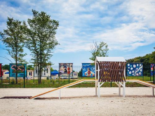 Holiday Home Mon Perin - Roj610