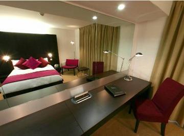 Hotel At Conference Aston