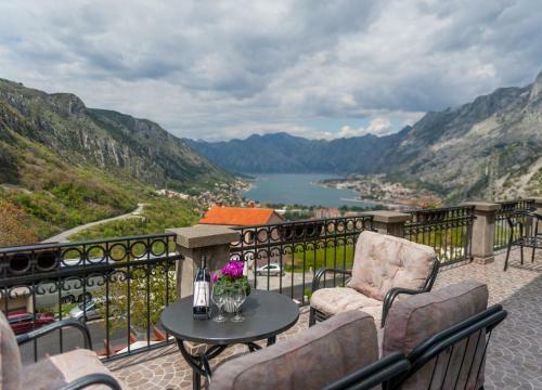 Apartments Boka Pearl