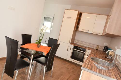 Sunny Panorama Apartment Kotor