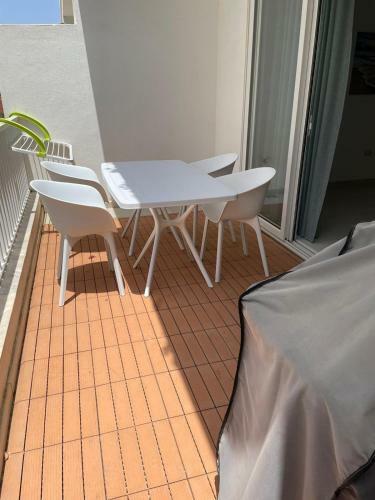 Bright & Spacious 3 Bedroom Apartment In Mellieha