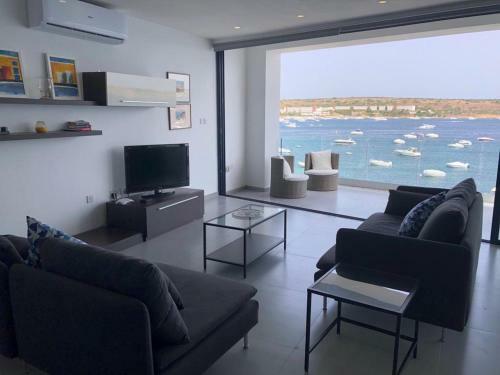 Apartamento Mellieha Bay Waters Edge No. 160