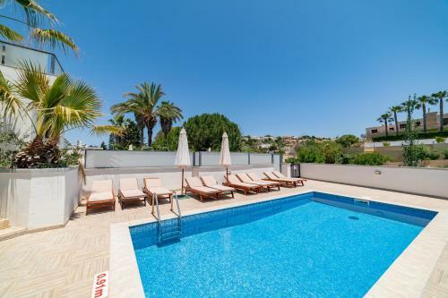 Baldacchino Holiday Villas