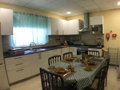 Corner Townhouse 1km From University