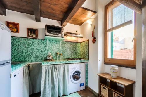 Apartamento Emerald, Stylish Home! In Centro, Tranquillo, 100 Metri Al Mare! Alghero