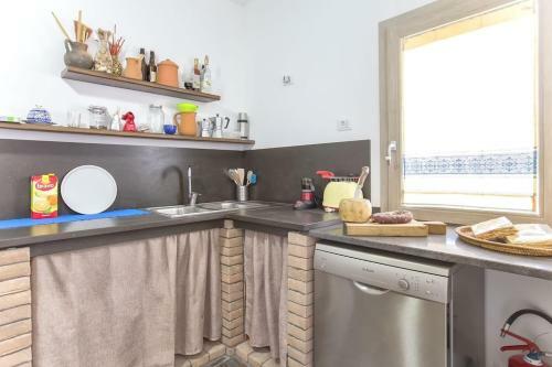 Villa Indipendente A Ridosso Della Spiaggia Per 12 Persone