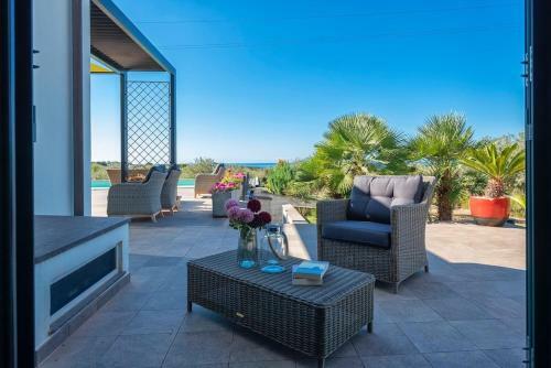 Villa Luxury Sunshine Alghero Con Piscina Vista Mare