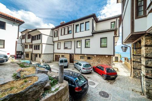 Urania Apartments