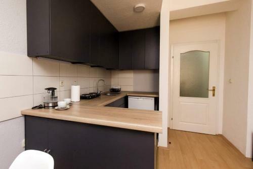Oz Apartments