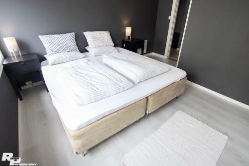 Modern Apartment With 3 Bedrooms Aalesund Sentrum