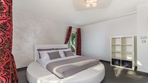 Hostal Villa Over The Hilltop