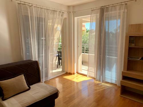 Sunday Apartment Petrovac