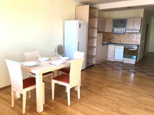 Petrovac Holiday Apartments 2
