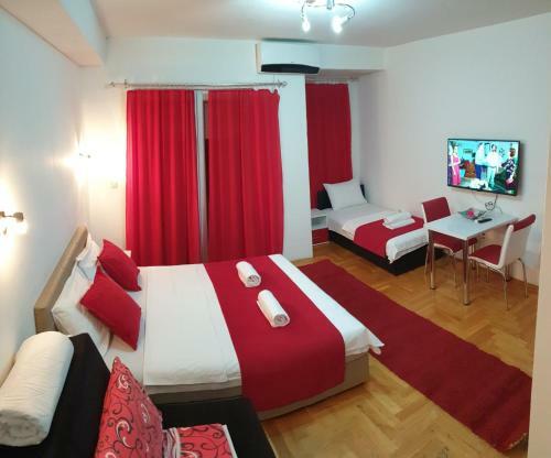Front Beach Exclusive Apartments