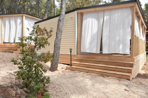 Mobile Homes Sara - Camping Ba?ko Polje , Adriatic , Dalmatia