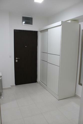 High End Apartments In Diamond Garden Building