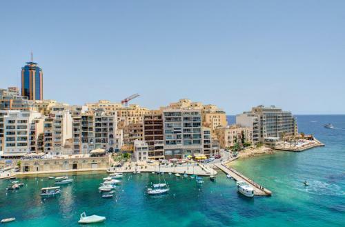 Apartamento Amazing Seaviews St Julians Seafront Penthouse