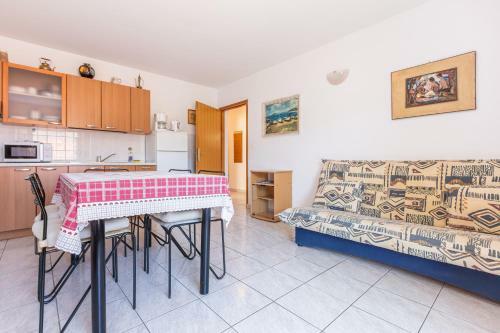 Apartment Marija With Balcony