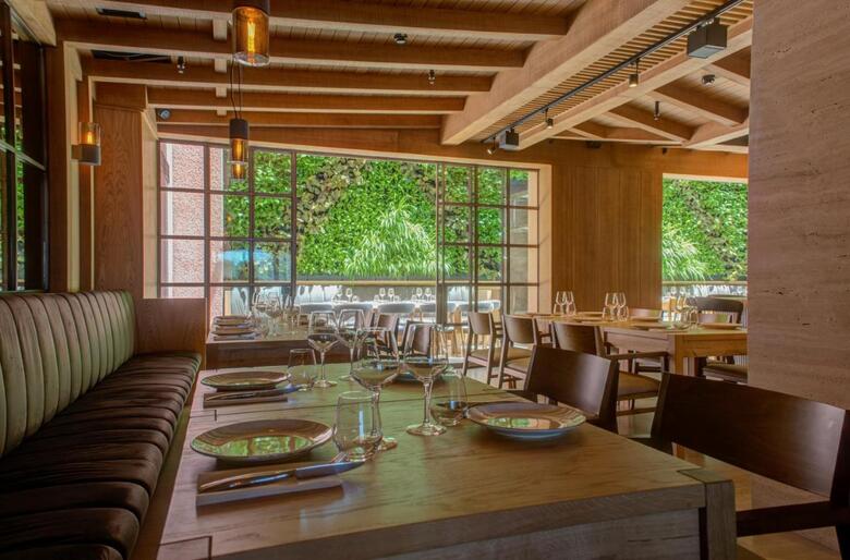 Land's End, Boutique Hotel