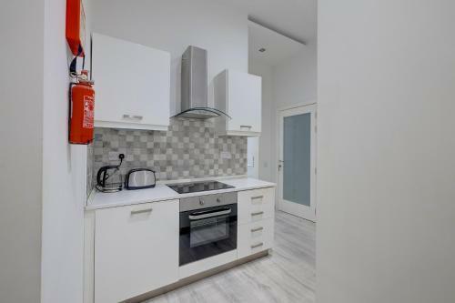 Stylish 1br Apartment Steps To The Promenade