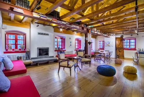 Lodge The Land Beyond