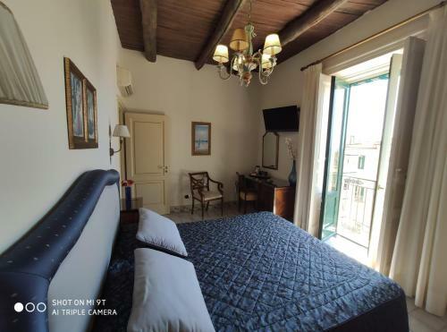 Hostal Residenza Del Duca Rooms & Apartments
