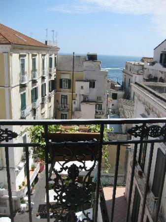 Hostal Residenza Del Duca Rooms & Apartments