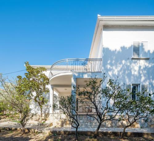 Alba Amazing Location Beach Apartments