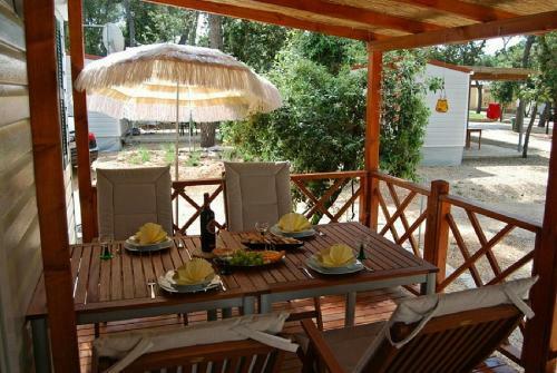 Mobilheim Luna 32 M2 Camping Park Soline