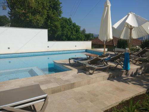 1 Bed Large Apartment Pool Ivy House - Tivat