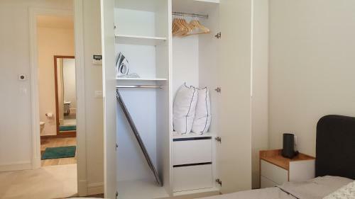 Lustica Bay Centrale Lovely 2 Bedroom Apartment
