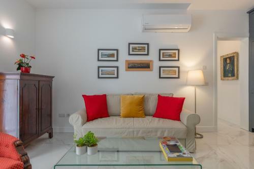 Valletta Central Historical Apartments