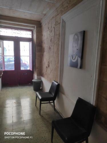 Central 2 Bedroom Apartment In Valletta
