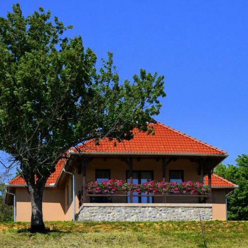 Apartamento Panor�ma Vend�gh�z B�kk�sd