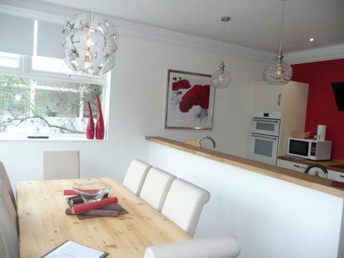 Hostal Avenue Park Guest House
