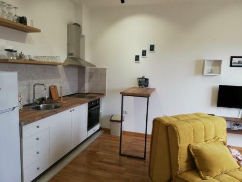 Gina & Nia Apartments