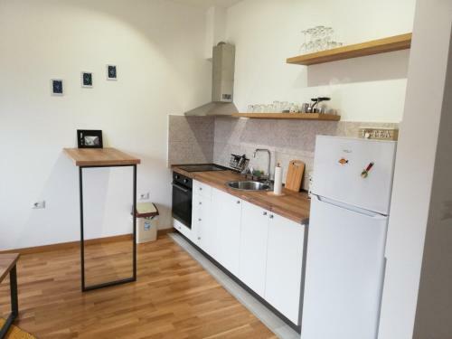 Gina And Nia Apartments