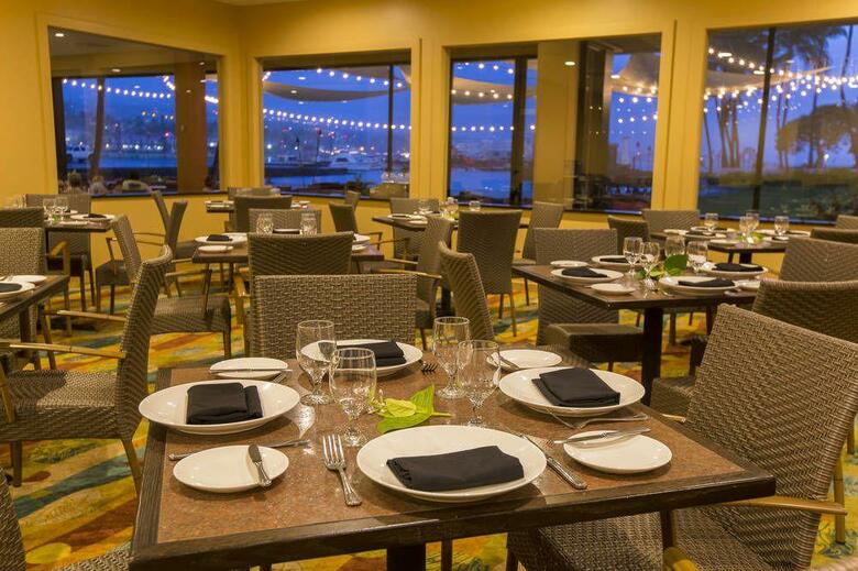 Hotel Courtyard By Marriott King Kamehameha's Kona Beach