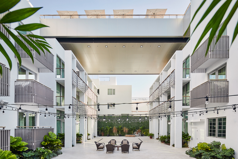 Hotel Betsy South Beach
