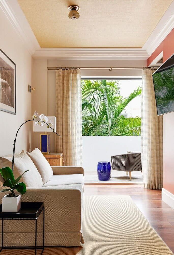 Hotel Betsy South Beach