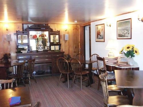 Lake View Hotel