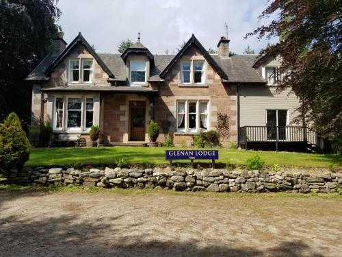 Hostal Glenan Lodge Guest House