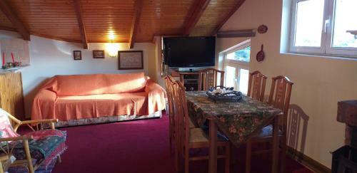 Apartamento Arachova Houses-sofita