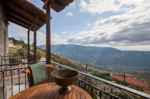 Rock Dandy Deluxe Chalet